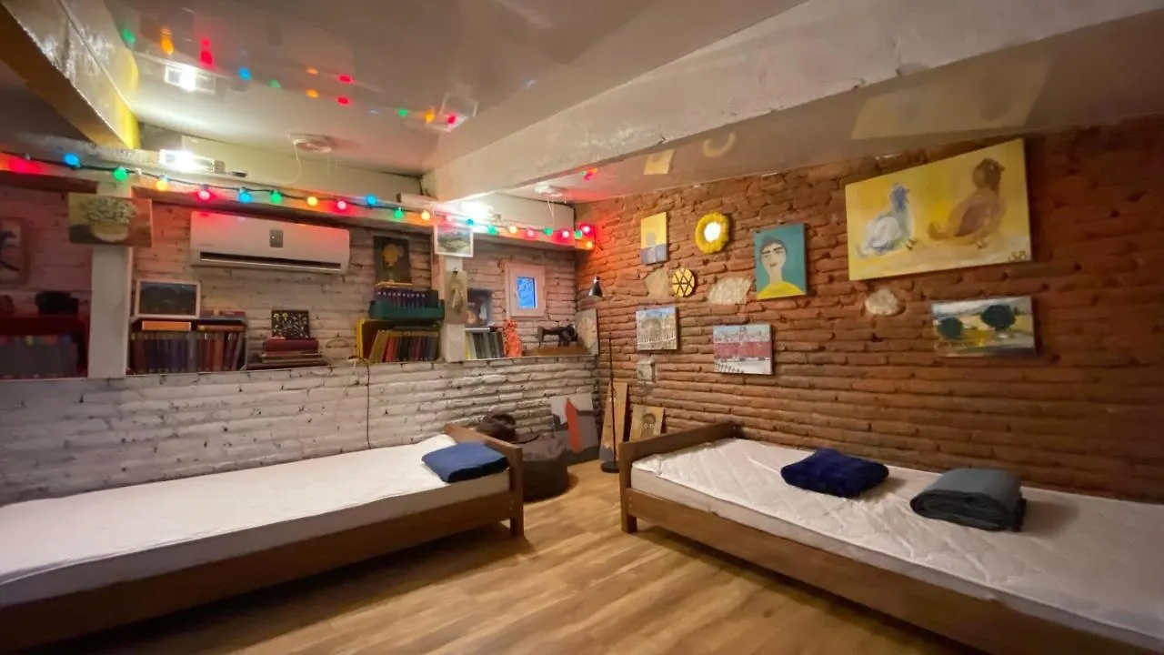 Art Apartment In Kala Tbilisi Historic District Gruzie